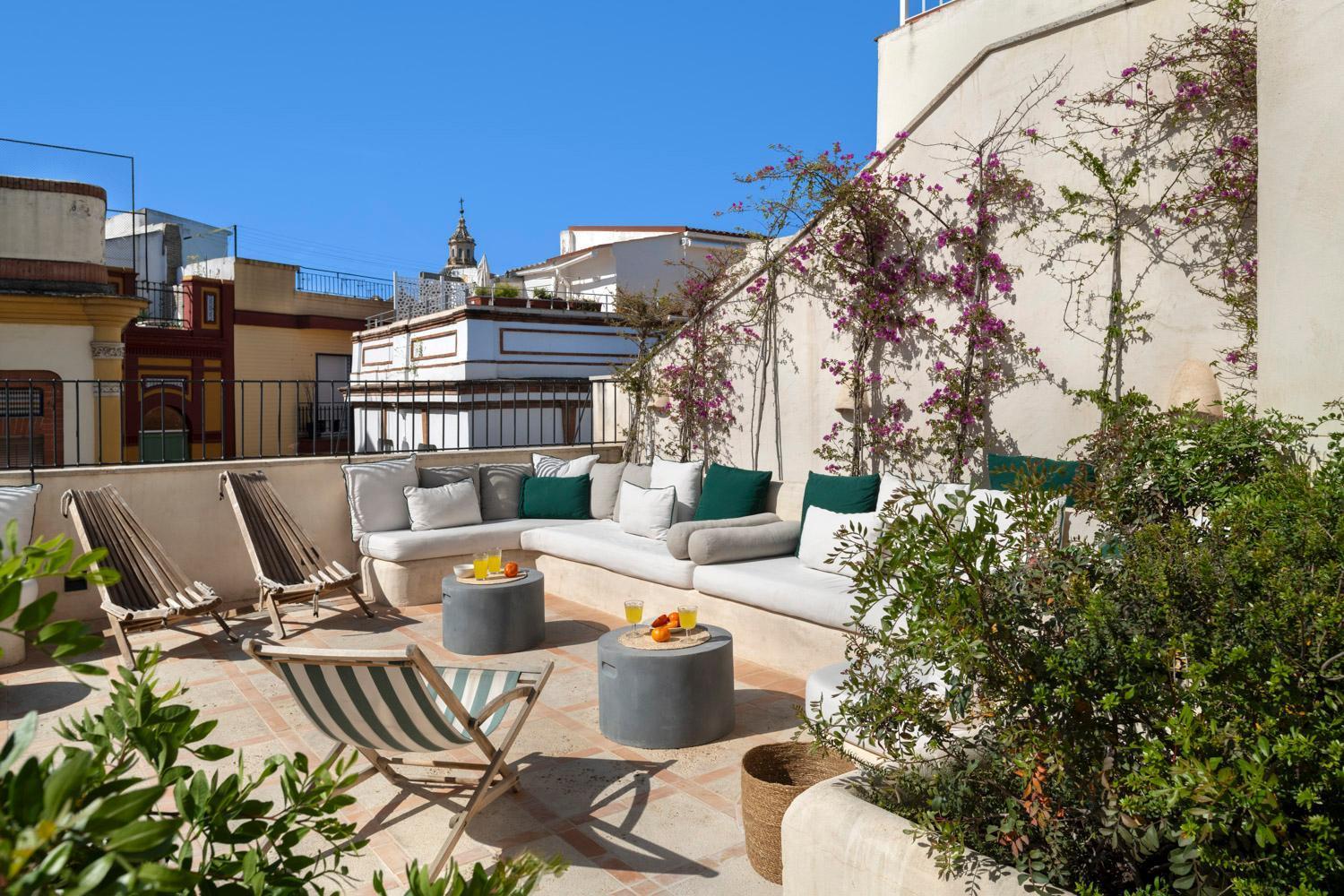 Casa Del Rey Sabio Aparthotel Seville Exterior photo
